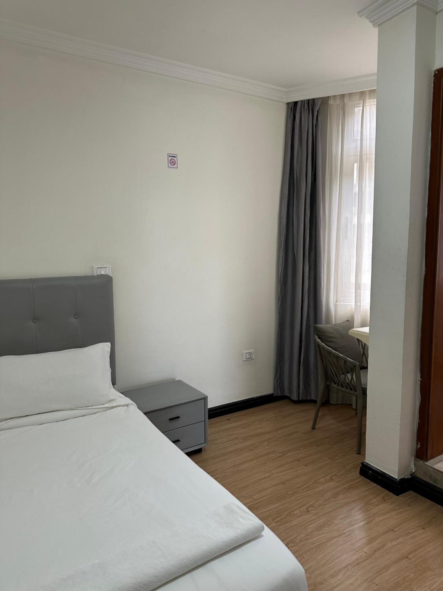 Social House Bed & Breakfast Addis Ababa Exterior photo
